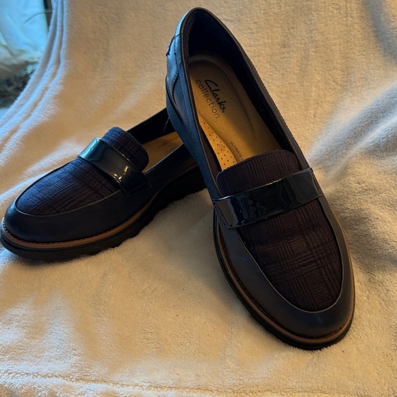 Clarks Shoes - Clarks | Sharon Gracie Slip-On Loafers Navy Blue Leather Shoes | Women 9